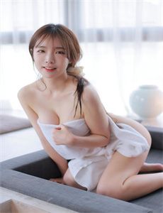 《猪猪影视 艺术片-37pGOGO人体做爰大胆图片》