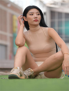 《男人的JI8怼进女人的JI8里-粗大的内捧猛烈进出少妇在线播放》