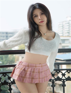 《男人吃奶摸下挵进去是什么感觉-躁动的荷尔蒙3》